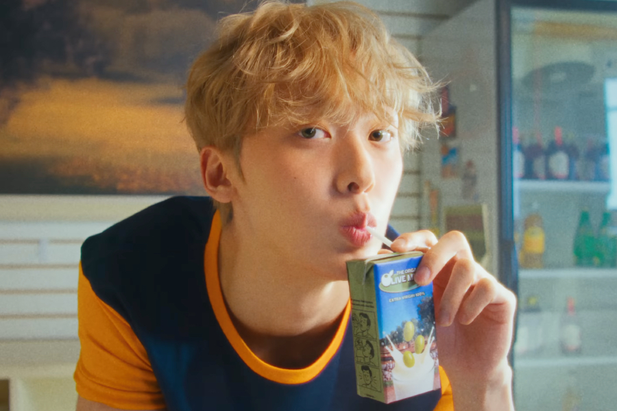 ASSISTA: Yoon San Ha, do Astro, serve uma arrogância travessa no MV “extra virgem” para retorno solo
