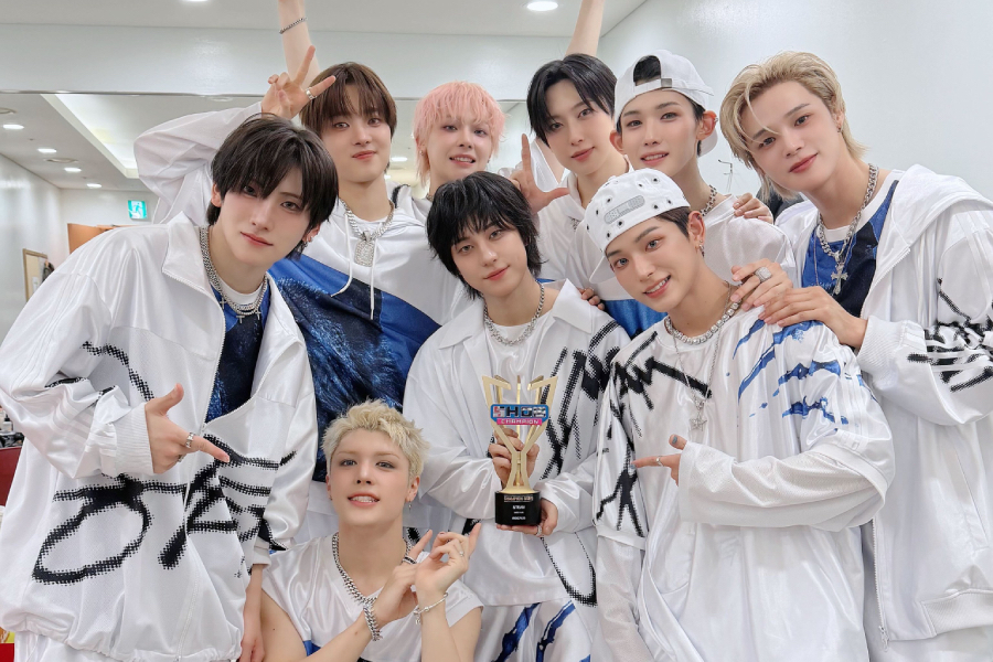 Assista: &TEAM obtém a segunda vitória com “Back To Life” no “Show Champion”; Apresentações de NEXZ, 82MAJOR e mais