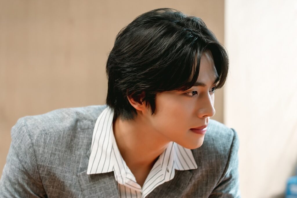 Cho Han Gyul fala sobre seu personagem no próximo drama “Undercover Miss Hong”