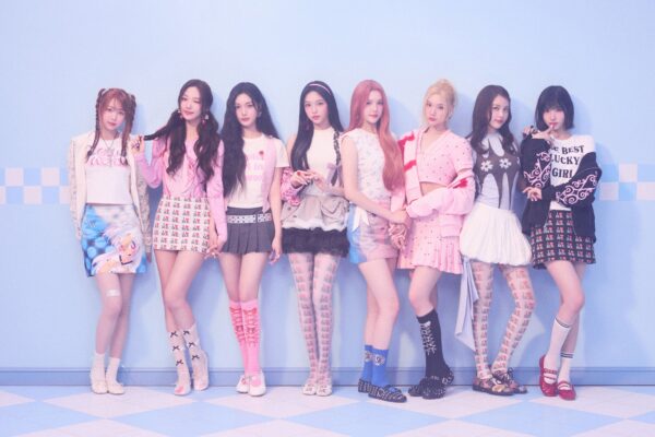 Hearts2Hearts lança ‘Pretty Please’ antes do álbum de estréia!
