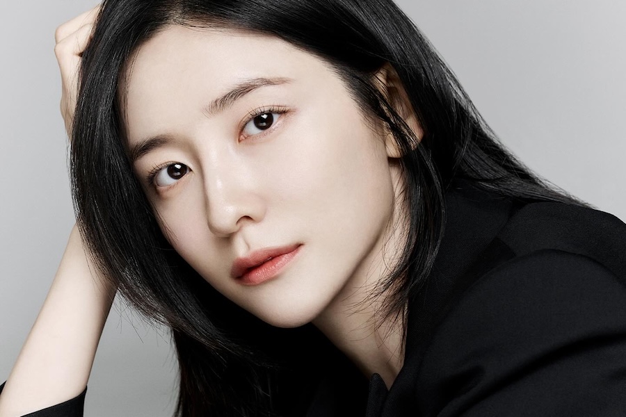 Park Ji Hyun nega rumores de namoro Park Ji Hyun nega rumores de namoro
