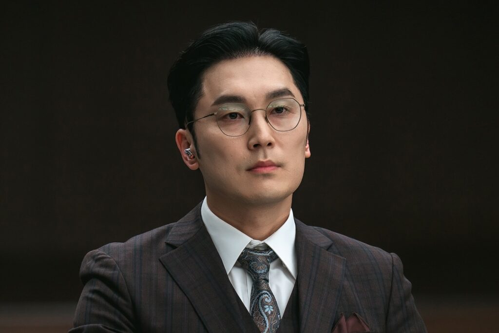 Seo Hyun Woo se transforma em um advogado que faz qualquer coisa por dinheiro no novo drama “Sra. Incognito” Seo Hyun Woo se transforma em um advogado que faz qualquer coisa por dinheiro no novo drama “Sra. Incognito”