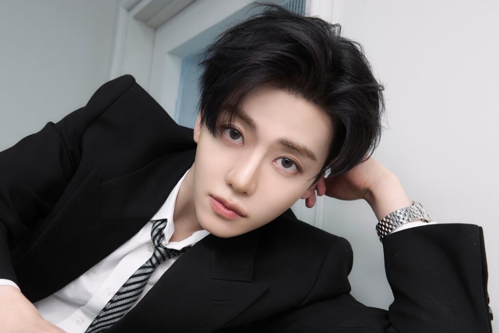 Shinsegae confirma que um funcionário roubou vales-presente comprados por Jaemin do NCT para seus fãs
