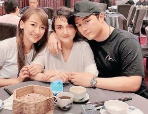 Disputa familiar surgiu no funeral de Frances Si Ming – JayneStars.com