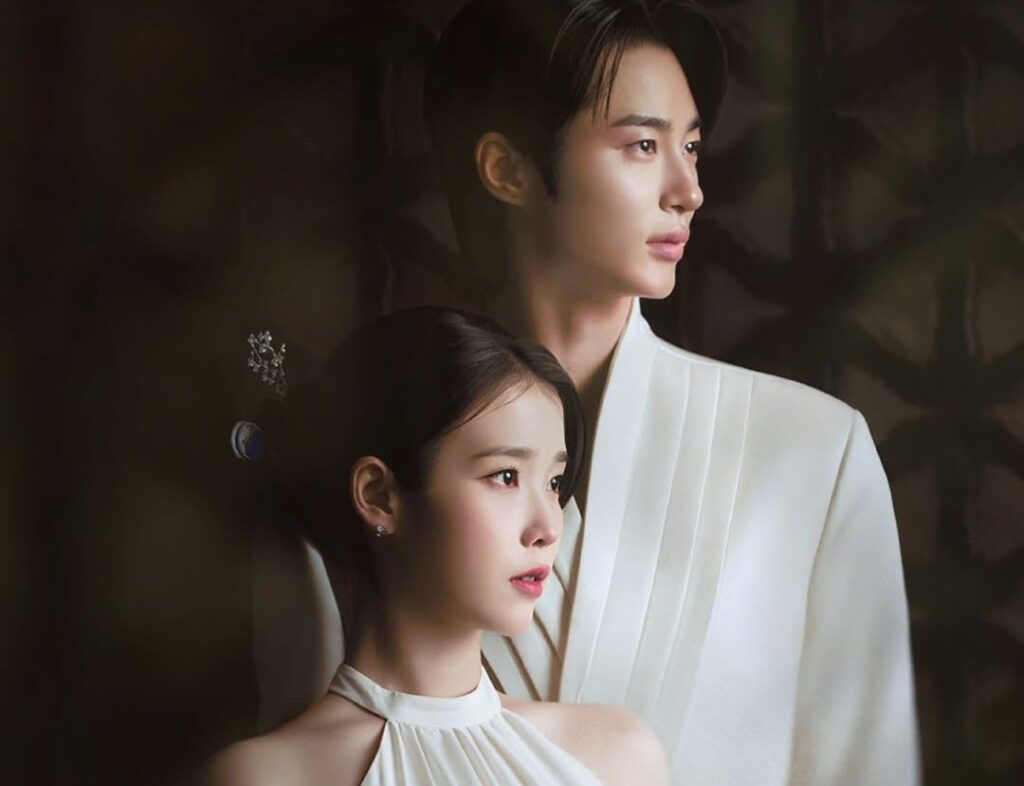 “Coroa Perfeita” gera polêmica, gerando desculpas de IU e Byeon Woo-seok “Coroa Perfeita” gera polêmica, gerando desculpas de IU e Byeon Woo-seok