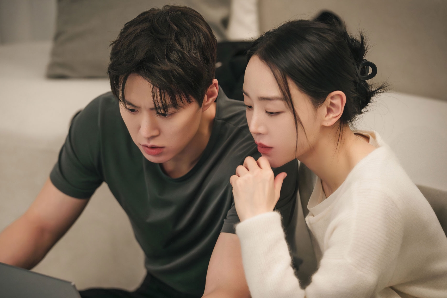 Shin Hae Sun e Gong Myoung formam um adorável casal de escritório em “Filing For Love”