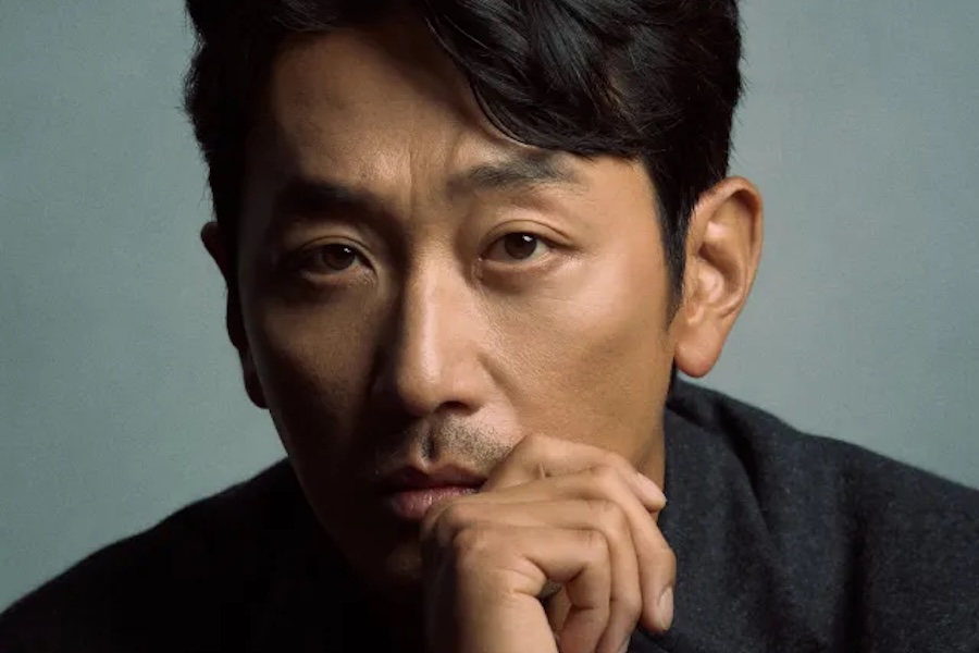 Ha Jung Woo em negociações para estrelar a trilogia de filmes prequela de “Inside Men”