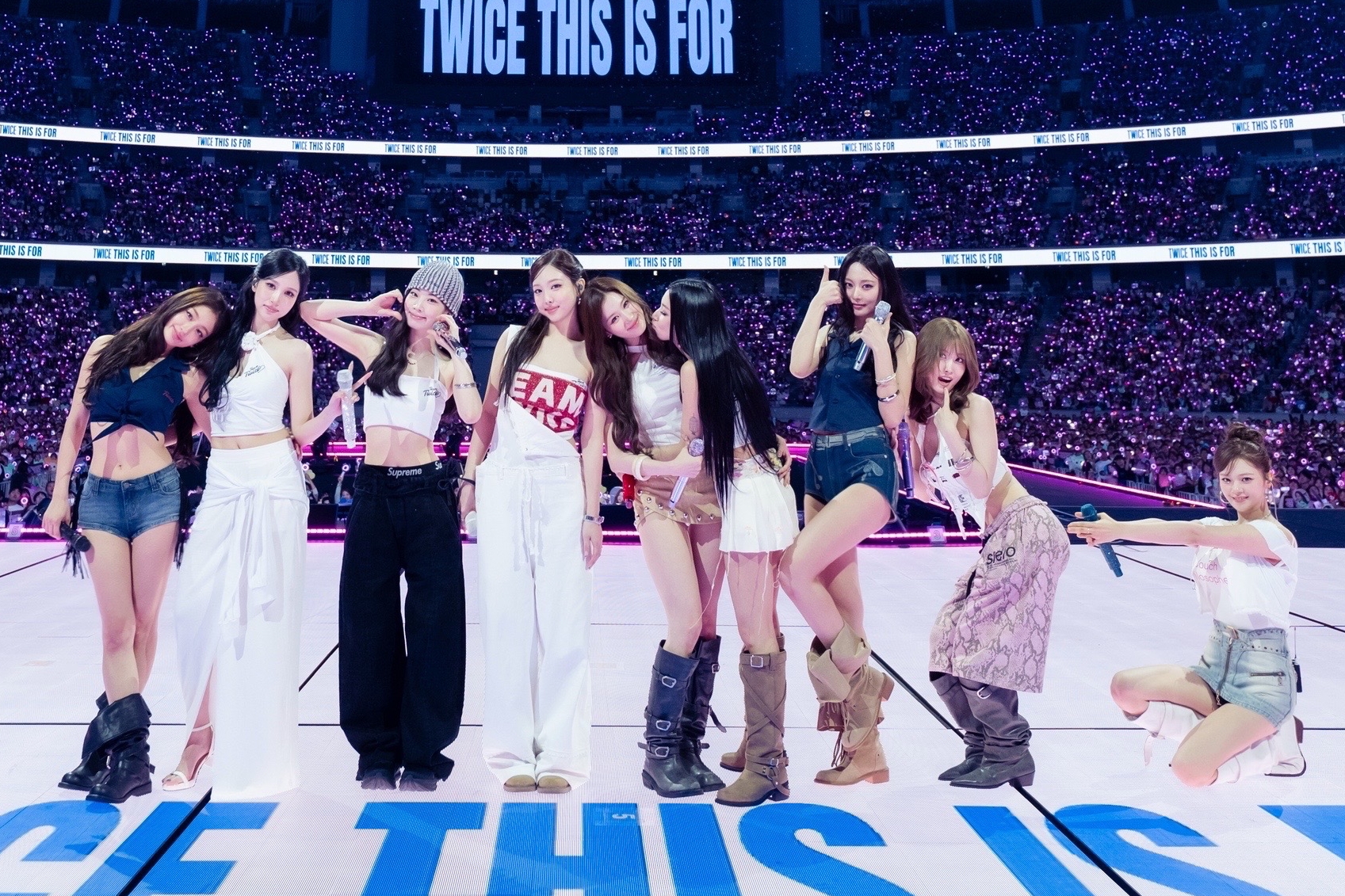 TWICE ganha novas certificações RIAJ Triple e Double Platinum para streaming no Japão
