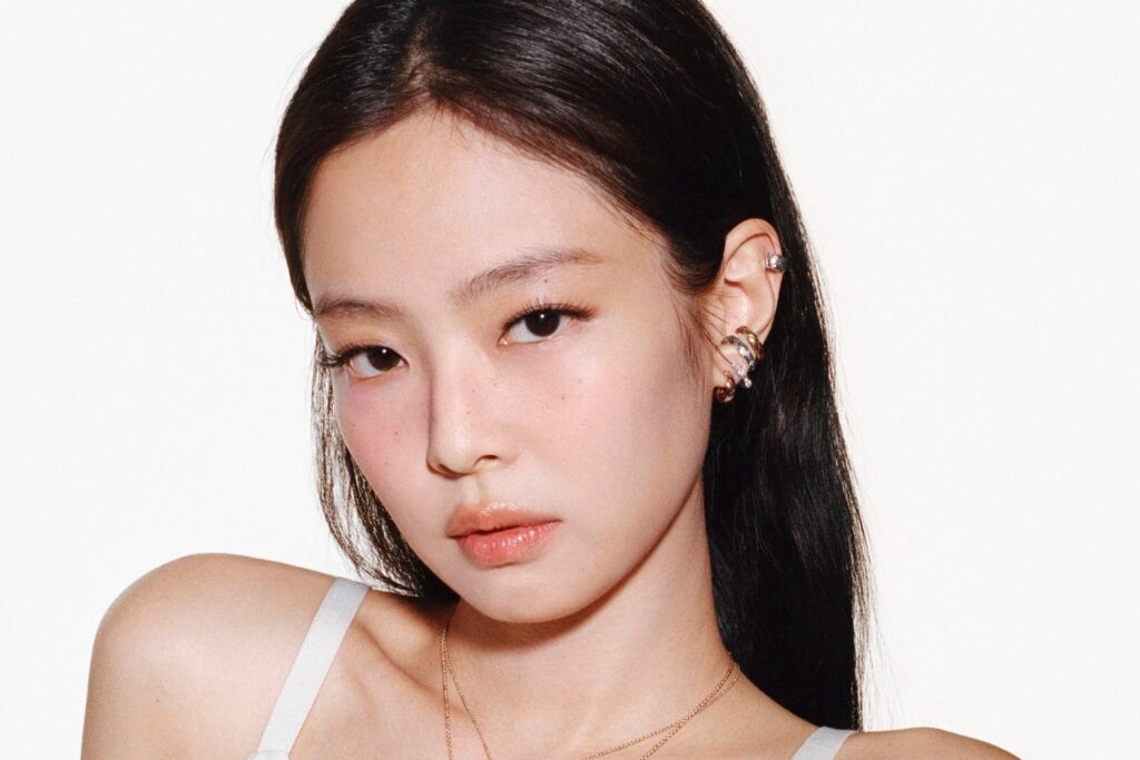 Jennie do BLACKPINK se torna a segunda artista feminina de K-Pop a entrar no Top 5 da Billboard Hot 100 Jennie do BLACKPINK se torna a segunda artista feminina de K-Pop a entrar no Top 5 da Billboard Hot 100