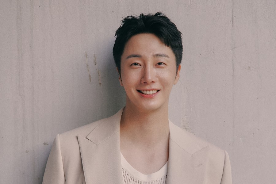 Jung Il Woo assina com a Galaxy Corporation