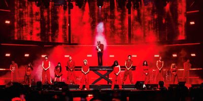 (Cobertura de eventos) G-Dragon envolve 2025 übermensch em KL e dicas do que há a seguir · K-Popped!